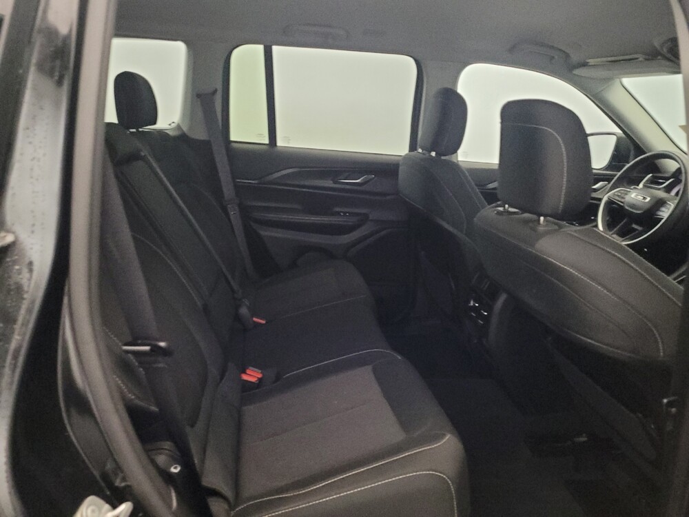 2023 Jeep Grand Cherokee in Richmond, VA 23235 - 18140594 19