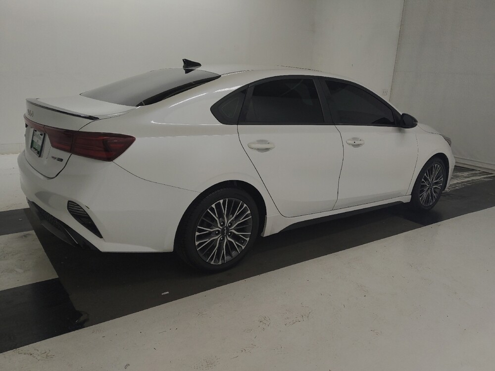 2022 Kia Forte in Springfield, MO 65807 - 18140599 10