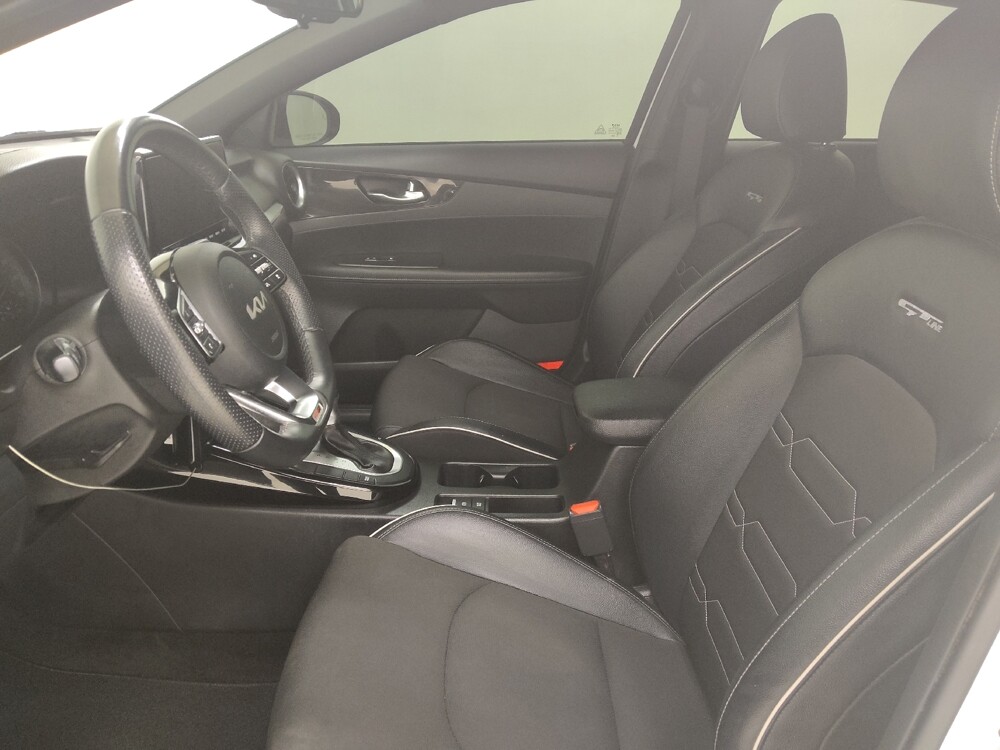 2022 Kia Forte in Springfield, MO 65807 - 18140599 17