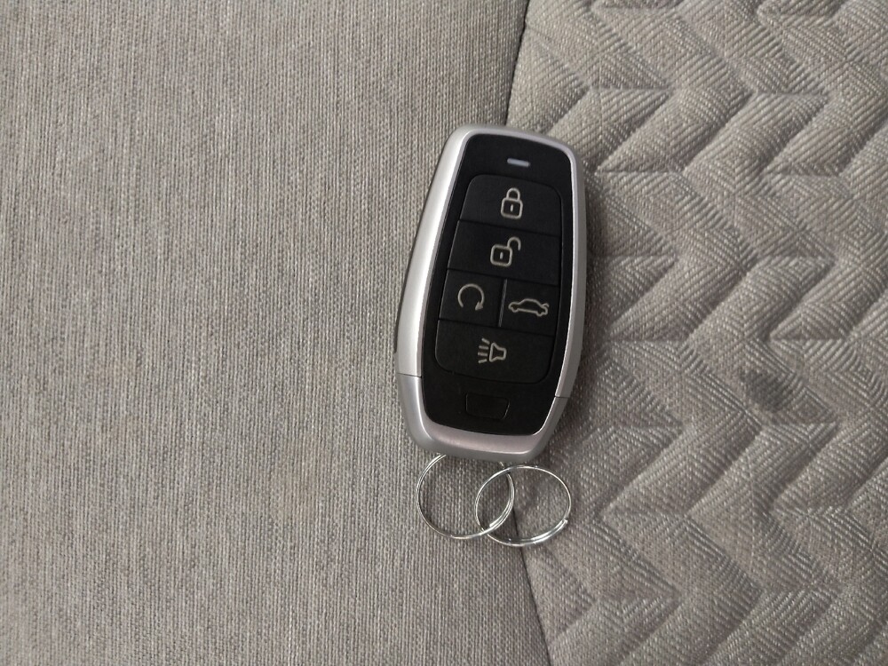2023 Chevrolet Equinox in Springfield, MO 65807 - 18140601 32