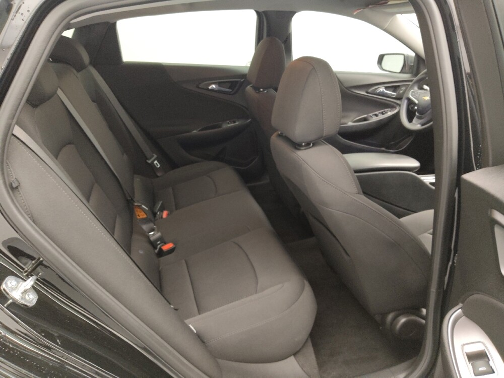 2021 Chevrolet Malibu in Springfield, MO 65807 - 18140604 19