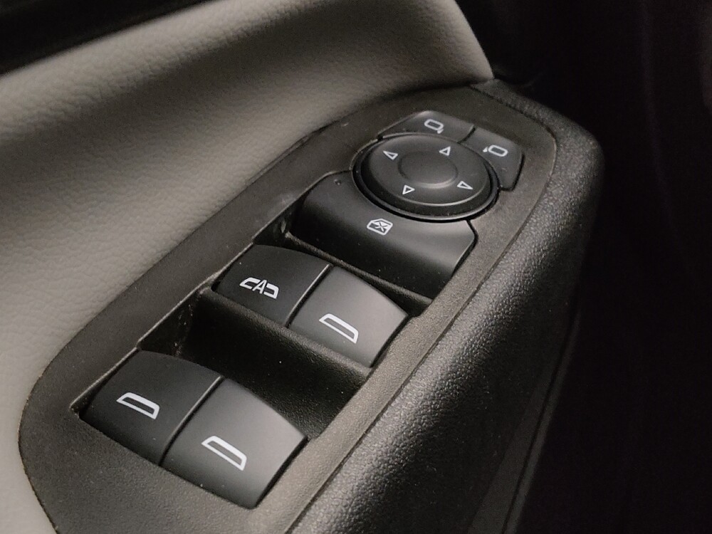 2023 Chevrolet Equinox in Gladstone, MO 64118 - 18140606 27