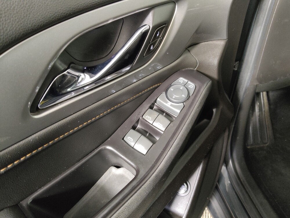 2019 Chevrolet Traverse in Midlothian, IL 60445 - 18140607 27