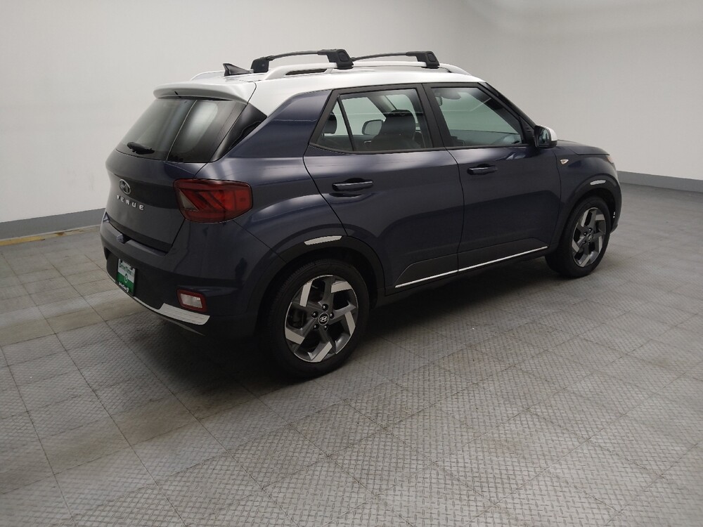 2021 Hyundai Venue in Lombard, IL 60148 - 18140610 10