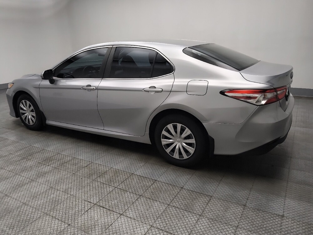 2018 Toyota Camry in Lombard, IL 60148 - 18140612 3