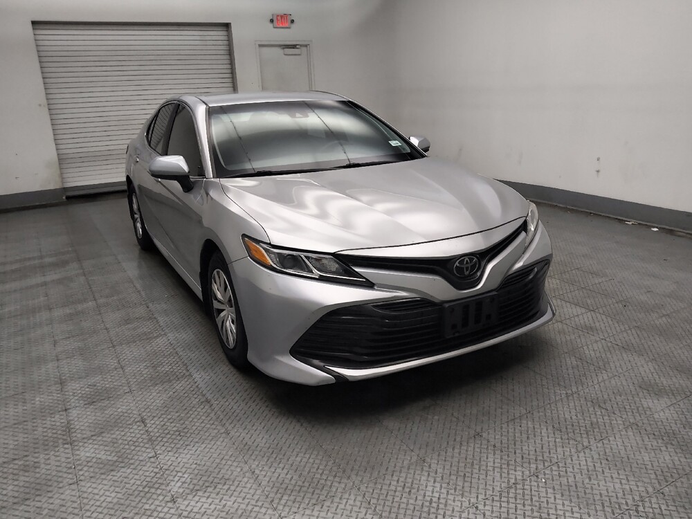 2018 Toyota Camry in Lombard, IL 60148 - 18140612 13