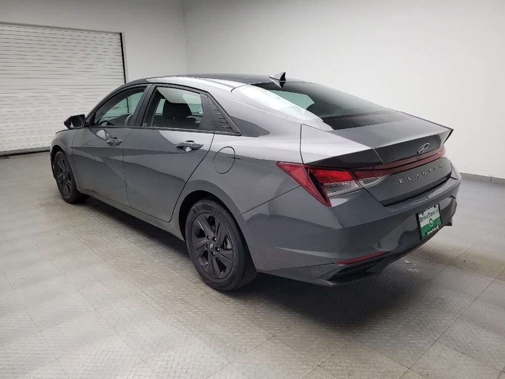 2023 Hyundai Elantra in Eastpointe, MI 48021 - 18140615 5