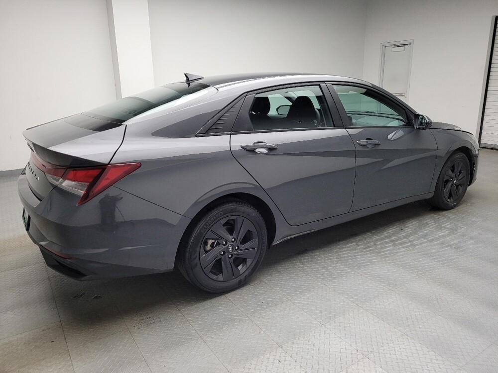 2023 Hyundai Elantra in Eastpointe, MI 48021 - 18140615 10