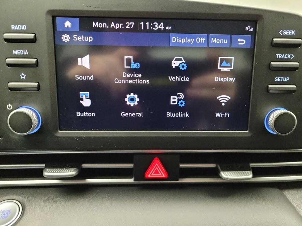 2023 Hyundai Elantra in Eastpointe, MI 48021 - 18140615 25