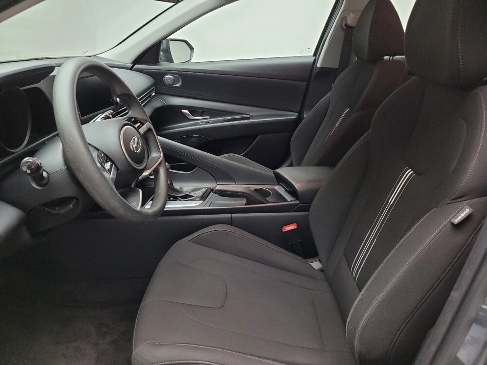 2023 Hyundai Elantra in Eastpointe, MI 48021 - 18140615 17