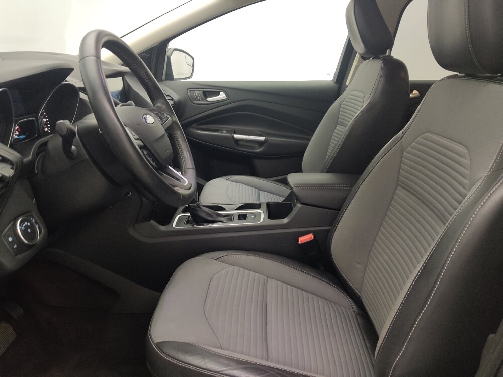 2019 Ford Escape in Mobile, AL 36606 - 18140619 17