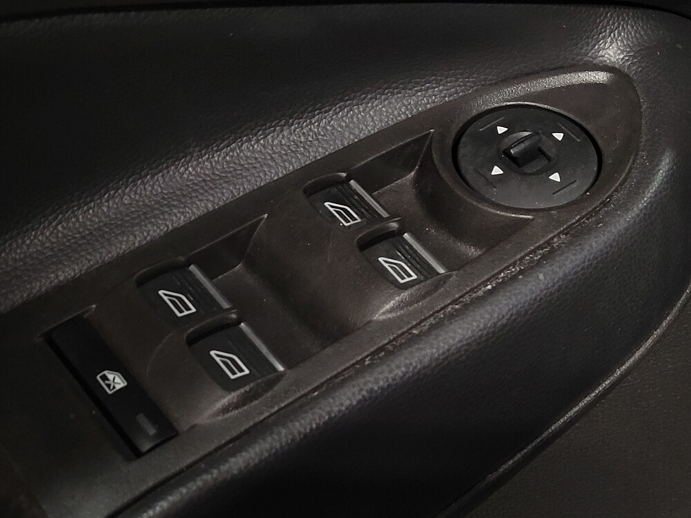 2019 Ford Escape in Mobile, AL 36606 - 18140619 27