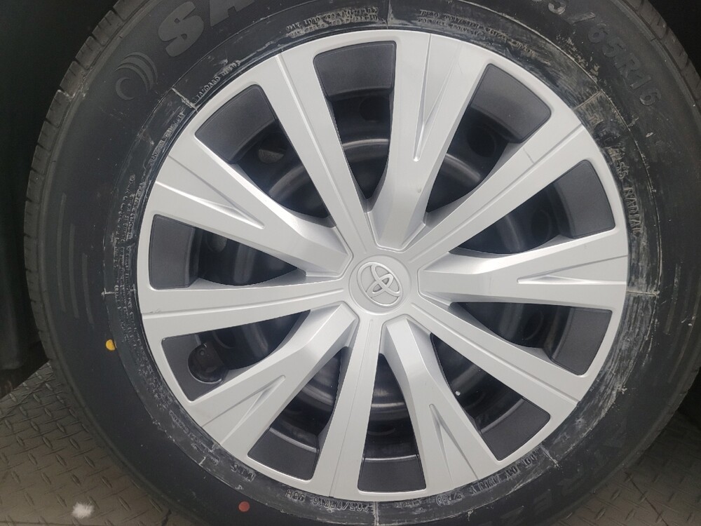 2020 Toyota Camry in Phoenix, AZ 85022 - 18140660 31
