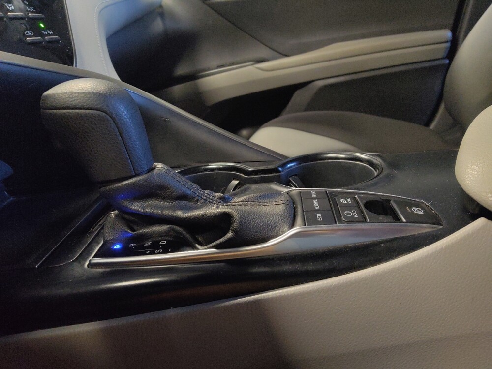 2020 Toyota Camry in Phoenix, AZ 85022 - 18140660 26