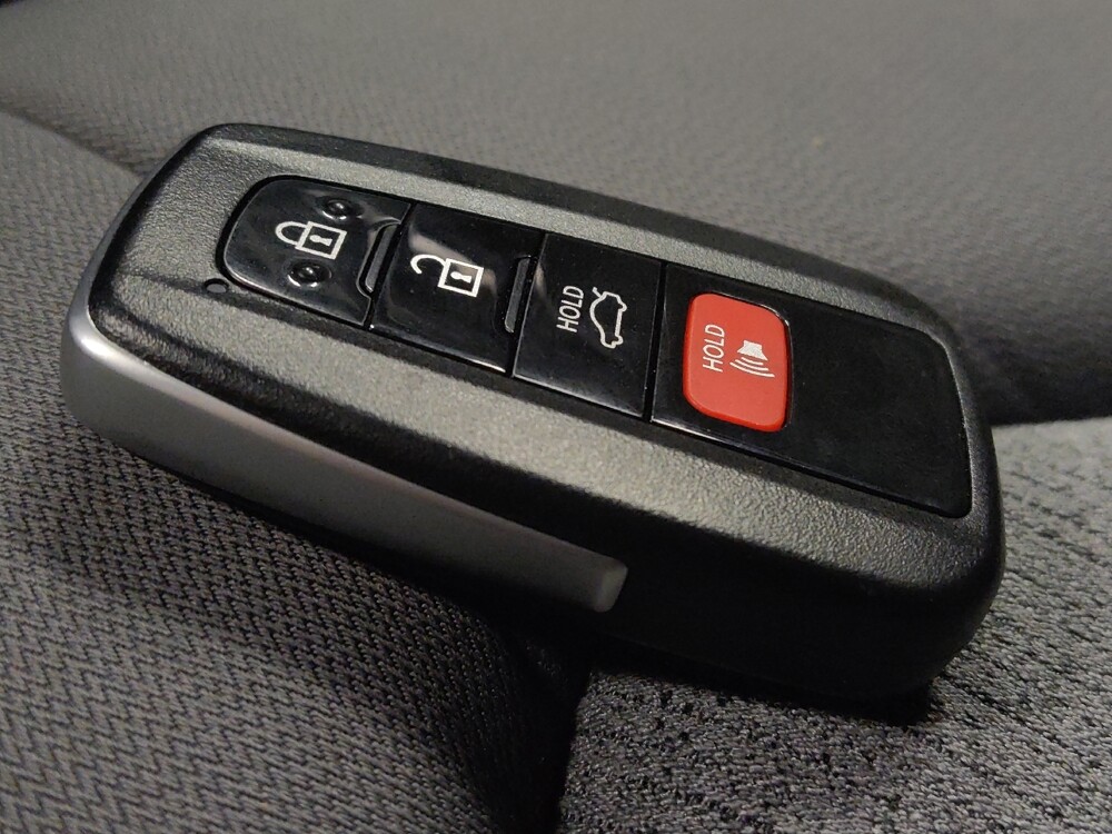 2020 Toyota Camry in Phoenix, AZ 85022 - 18140660 32