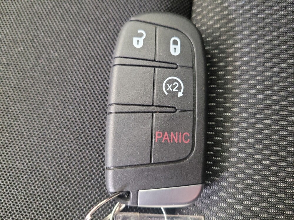 2020 Jeep Renegade in Maple Heights, OH 44137 - 18140669 32