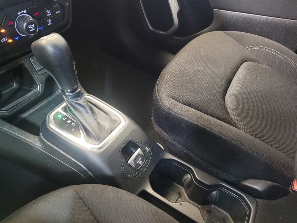 2020 Jeep Renegade in Maple Heights, OH 44137 - 18140669 26