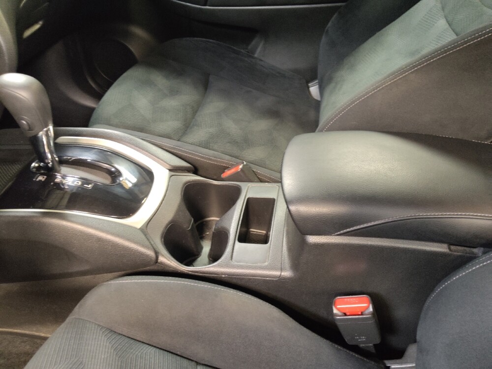 2016 Nissan Rogue in Clearwater, FL 33764 - 18140673 26