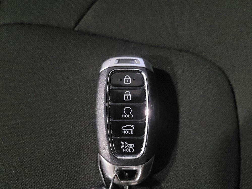 2023 Hyundai Elantra in Pittsburgh, PA 15236 - 18140680 32