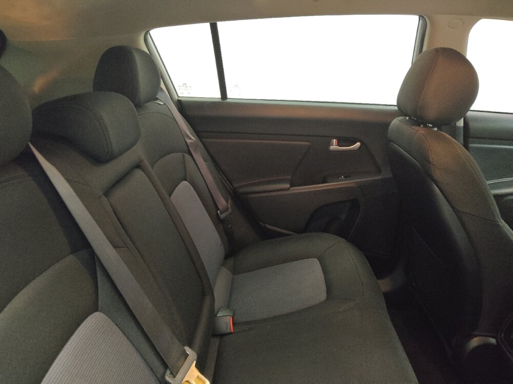2016 Kia Sportage in Lombard, IL 60148 - 18140684 19