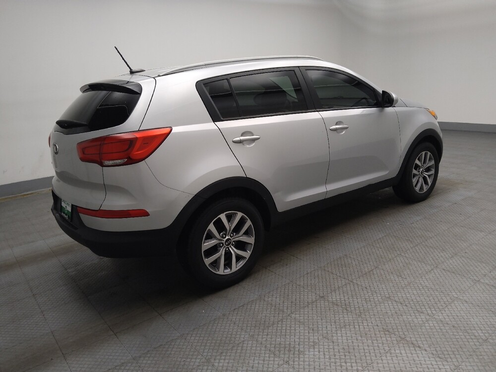 2016 Kia Sportage in Lombard, IL 60148 - 18140684 10
