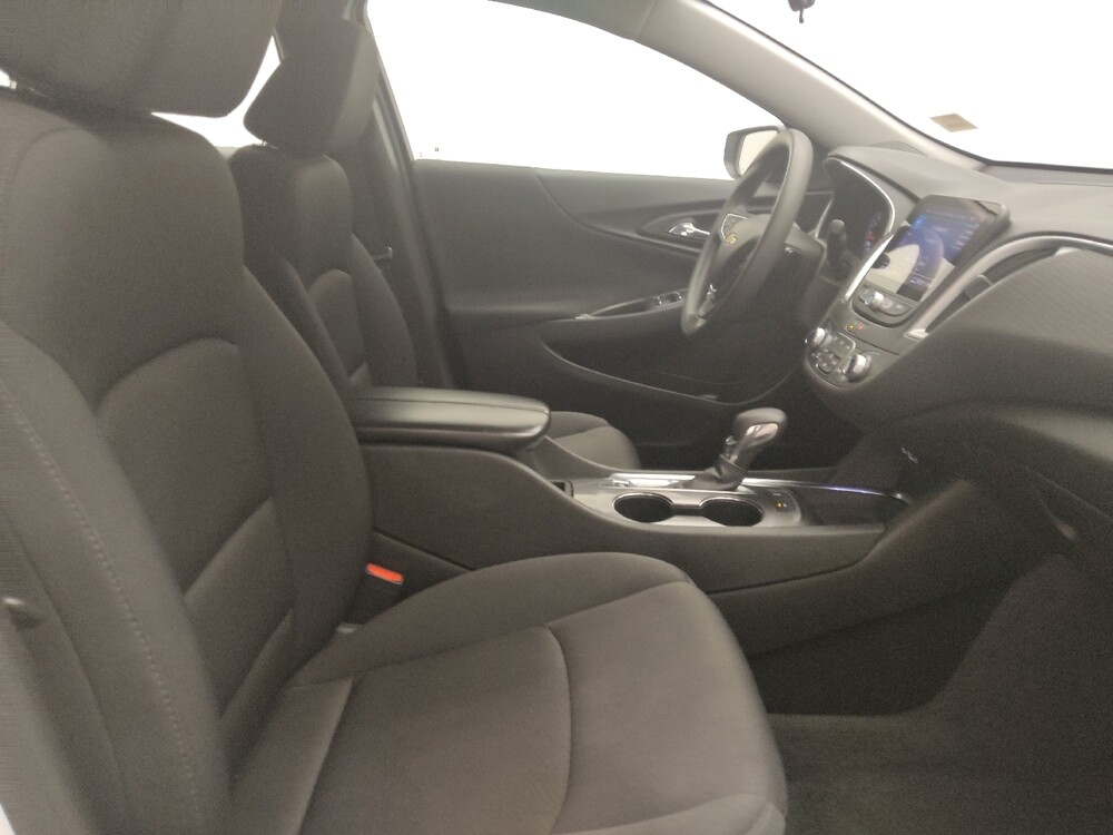 2024 Chevrolet Malibu in Lombard, IL 60148 - 18140687 21