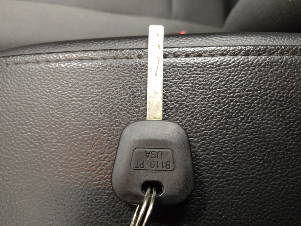 2019 Chevrolet Cruze in Jackson, MS 39211 - 18140700 32