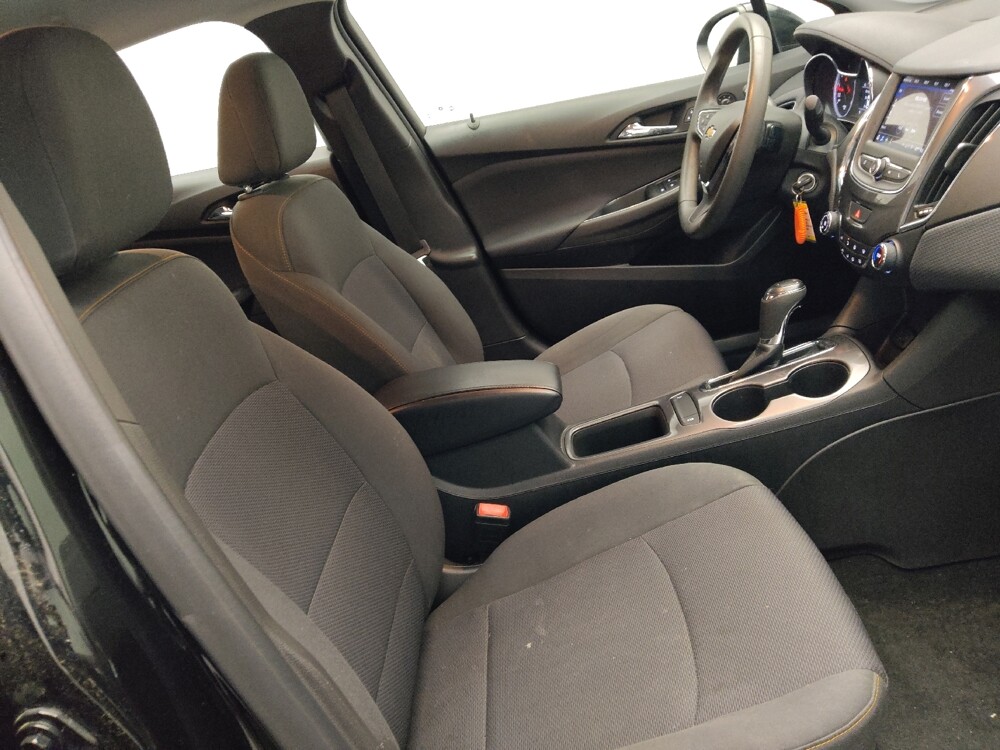 2019 Chevrolet Cruze in Jackson, MS 39211 - 18140700 21