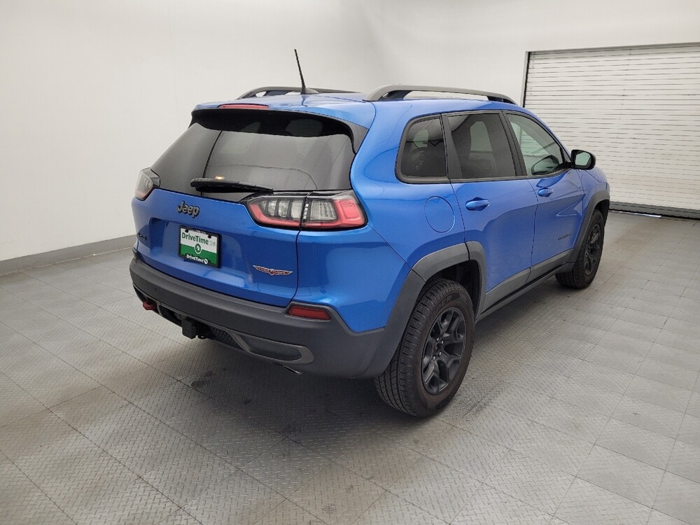 2019 Jeep Cherokee in Salem, VA 24153 - 18140704 9