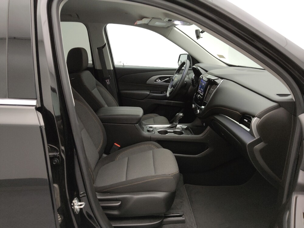 2020 Chevrolet Traverse in Independence, MO 64055 - 18140725 21