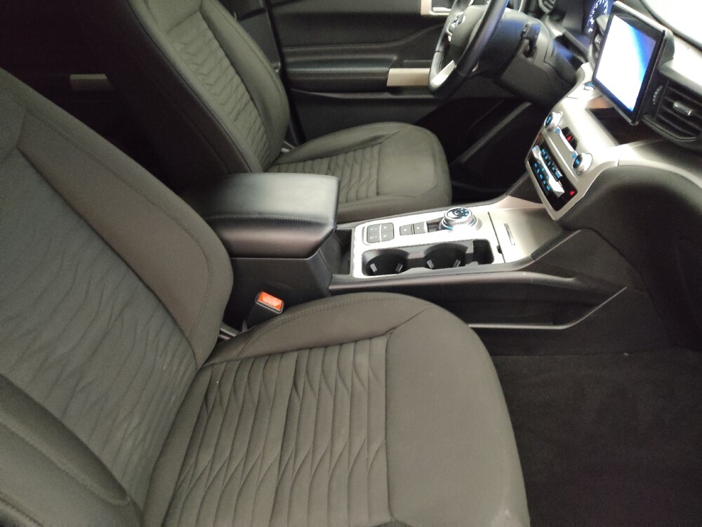 2021 Ford Explorer in Tampa, FL 33619 - 18140729 21