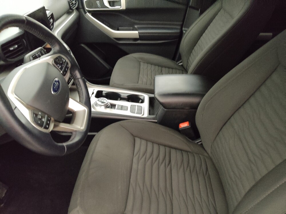 2021 Ford Explorer in Tampa, FL 33619 - 18140729 17