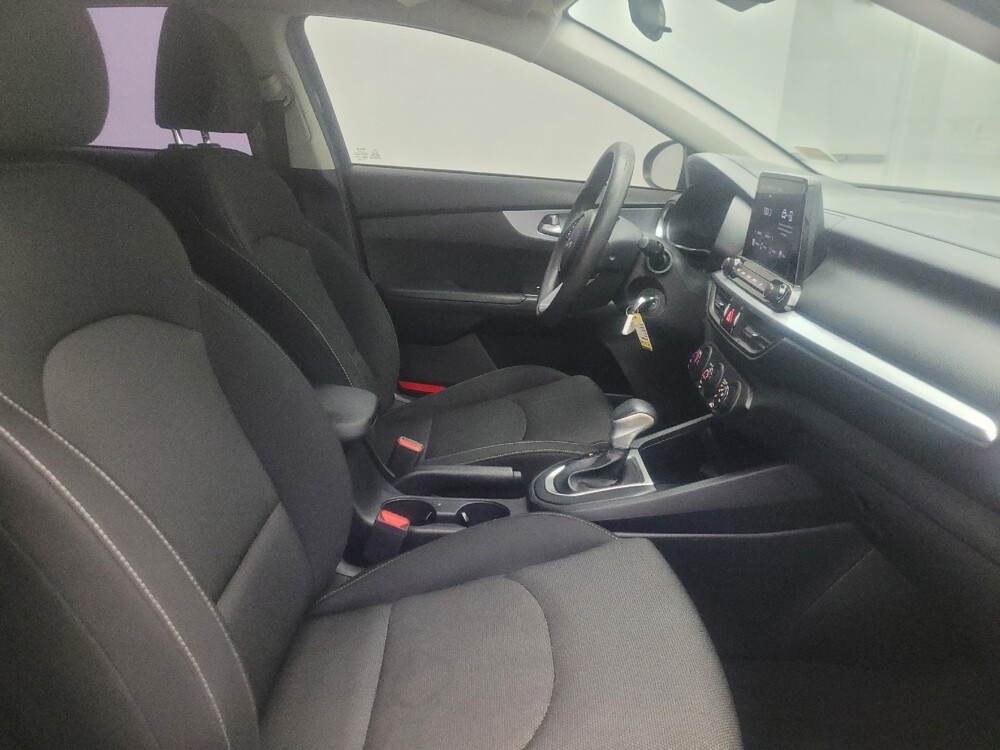 2023 Kia Forte in Phoenix, AZ 85022 - 18140740 21