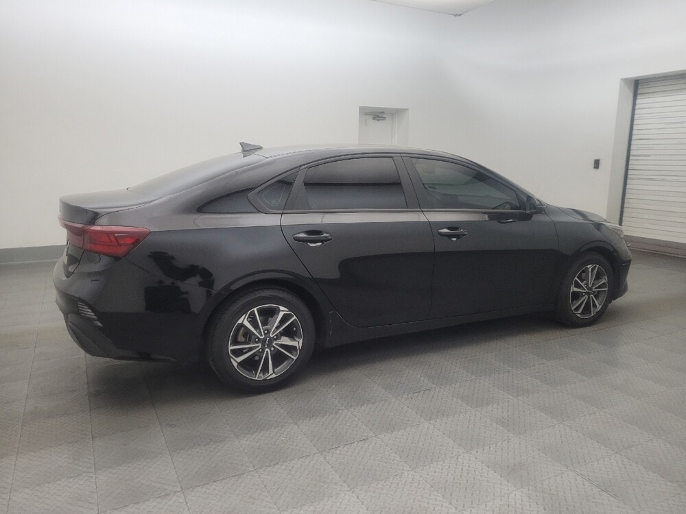 2023 Kia Forte in Phoenix, AZ 85022 - 18140740 10