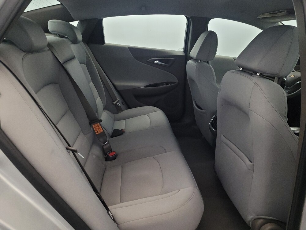 2020 Chevrolet Malibu in Laurel, MD 20724 - 18140753 19