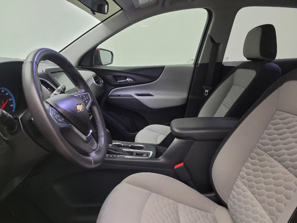 2018 Chevrolet Equinox in Maple Heights, OH 44137 - 18140757 17