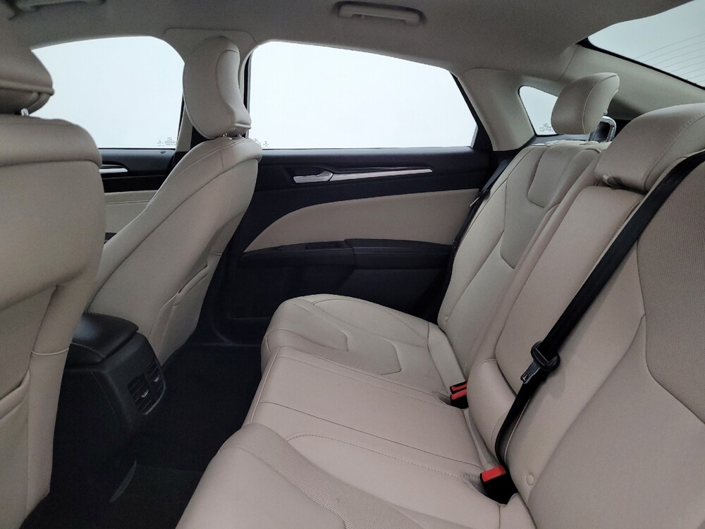 2018 Ford Fusion in Maple Heights, OH 44137 - 18140761 18