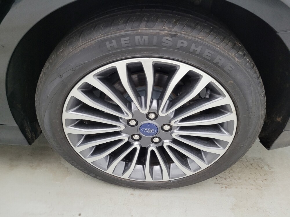 2018 Ford Fusion in Maple Heights, OH 44137 - 18140761 31