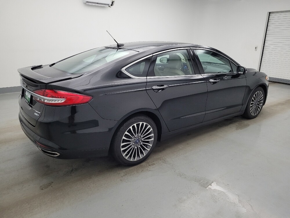 2018 Ford Fusion in Maple Heights, OH 44137 - 18140761 10