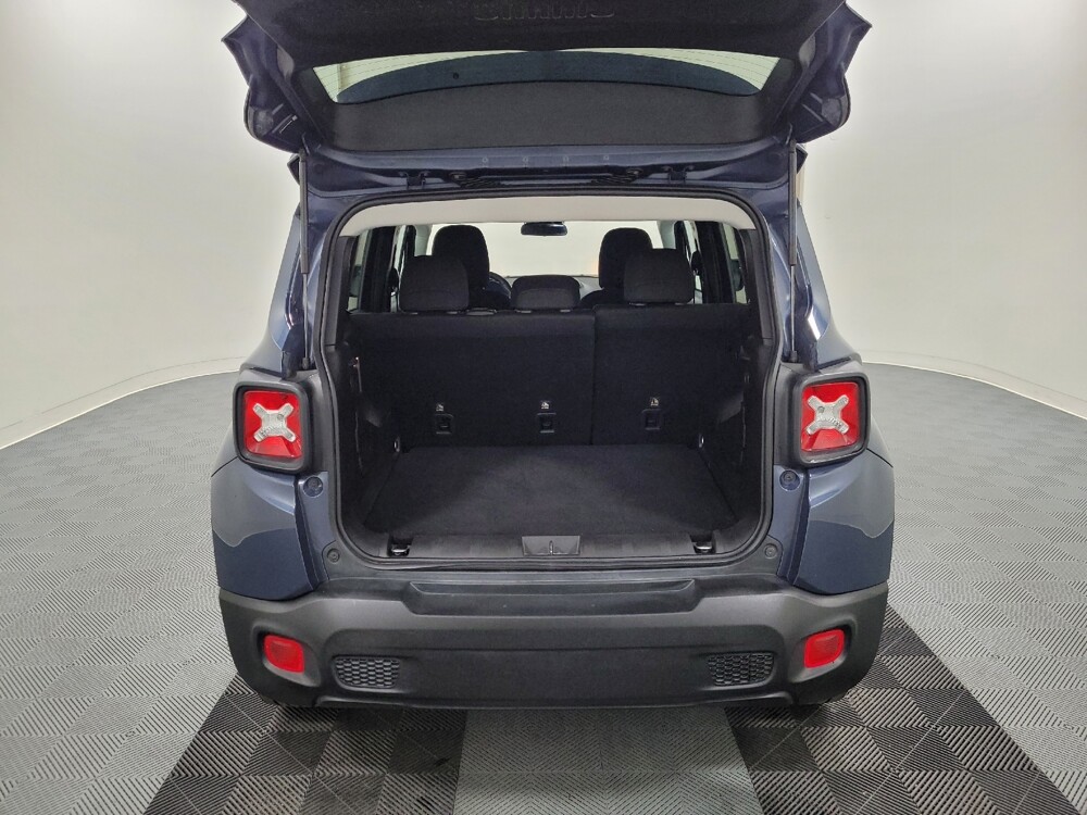 2022 Jeep Renegade in Allentown, PA 18103 - 18140770 29
