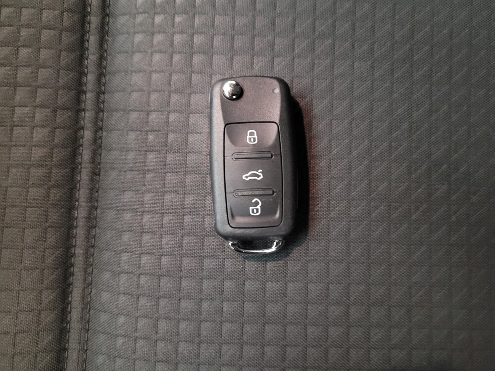 2015 Volkswagen Jetta in Downey, CA 90241 - 18140774 32