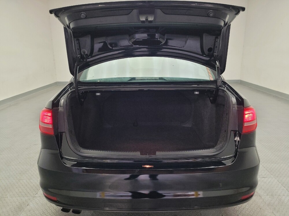 2015 Volkswagen Jetta in Downey, CA 90241 - 18140774 29