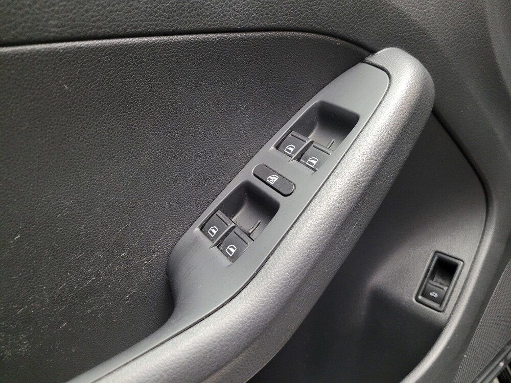 2015 Volkswagen Jetta in Downey, CA 90241 - 18140774 27