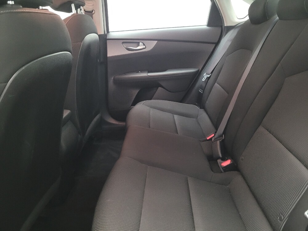 2021 Kia Forte in Downey, CA 90241 - 18140776 18