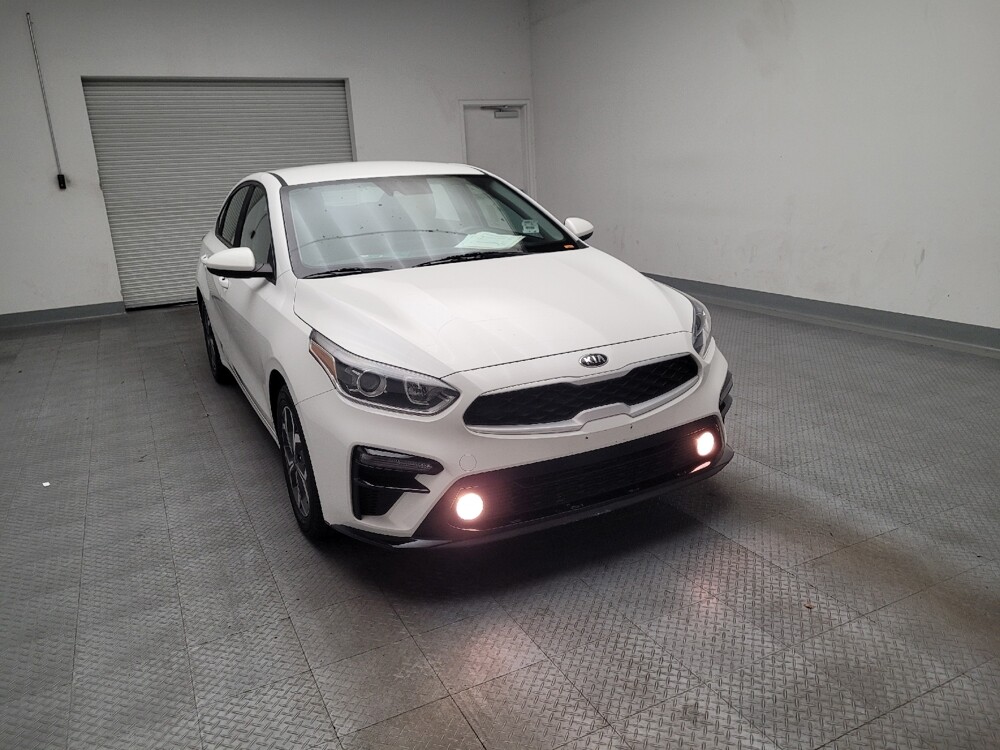 2021 Kia Forte in Downey, CA 90241 - 18140776 14