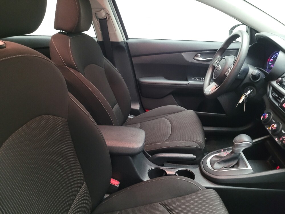 2021 Kia Forte in Downey, CA 90241 - 18140776 21