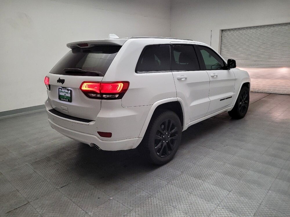 2017 Jeep Grand Cherokee in Downey, CA 90241 - 18140777 9