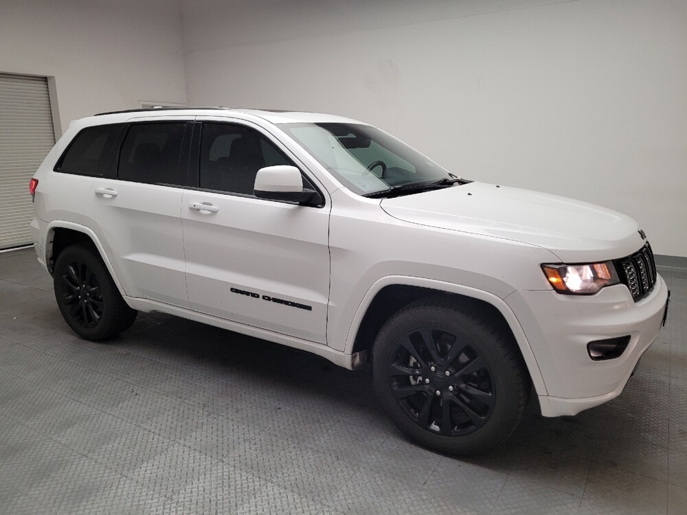 2017 Jeep Grand Cherokee in Downey, CA 90241 - 18140777 11