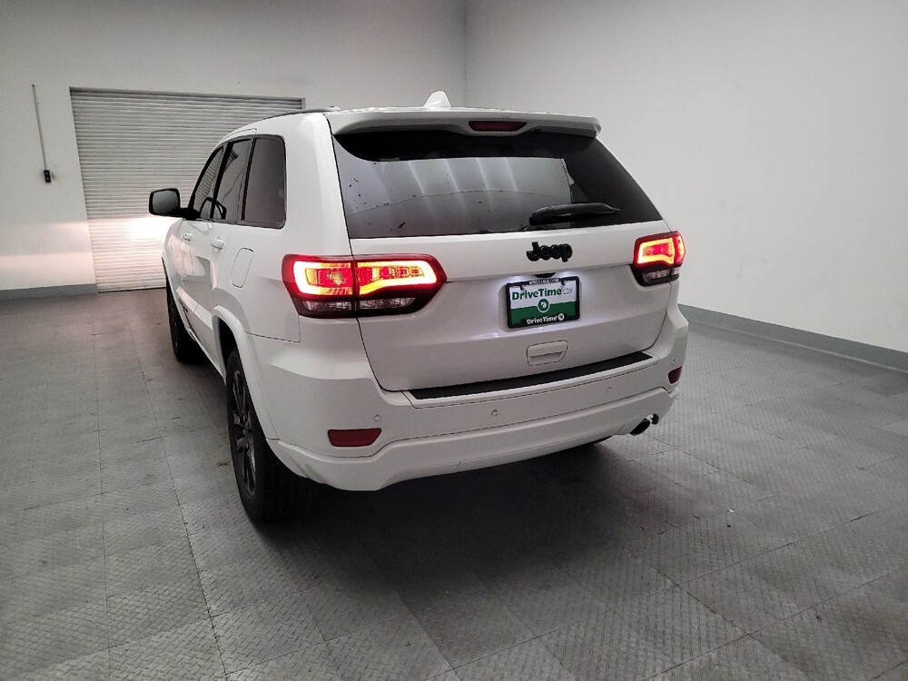 2017 Jeep Grand Cherokee in Downey, CA 90241 - 18140777 6