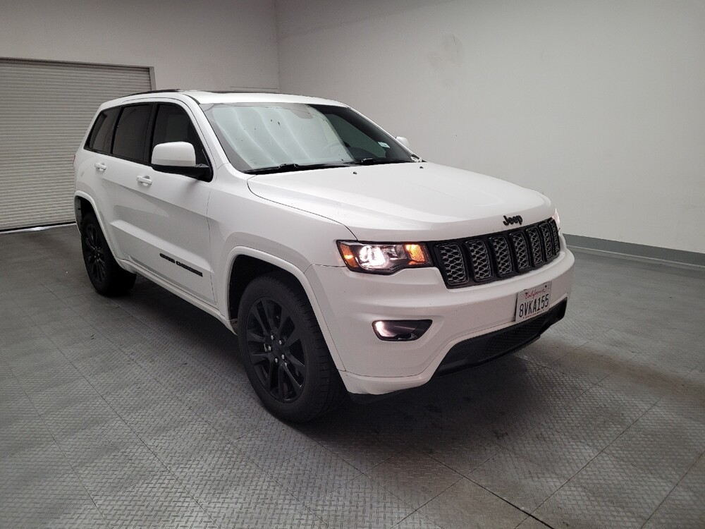 2017 Jeep Grand Cherokee in Downey, CA 90241 - 18140777 13